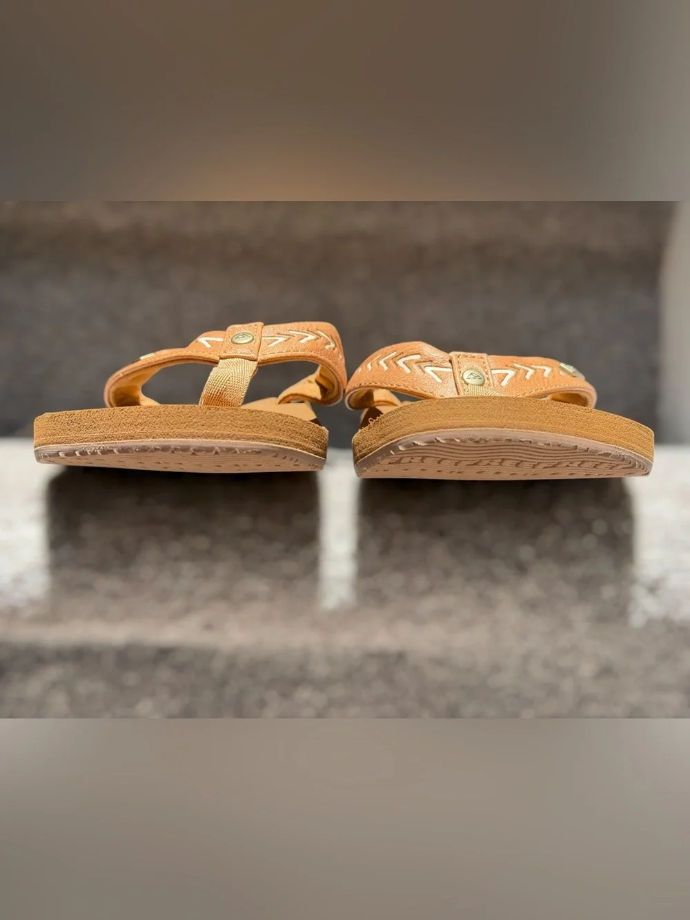 NEW Reef Beachbreak Tan Cushion Flip Flops Comfort Beach Thong Sandals Vacation